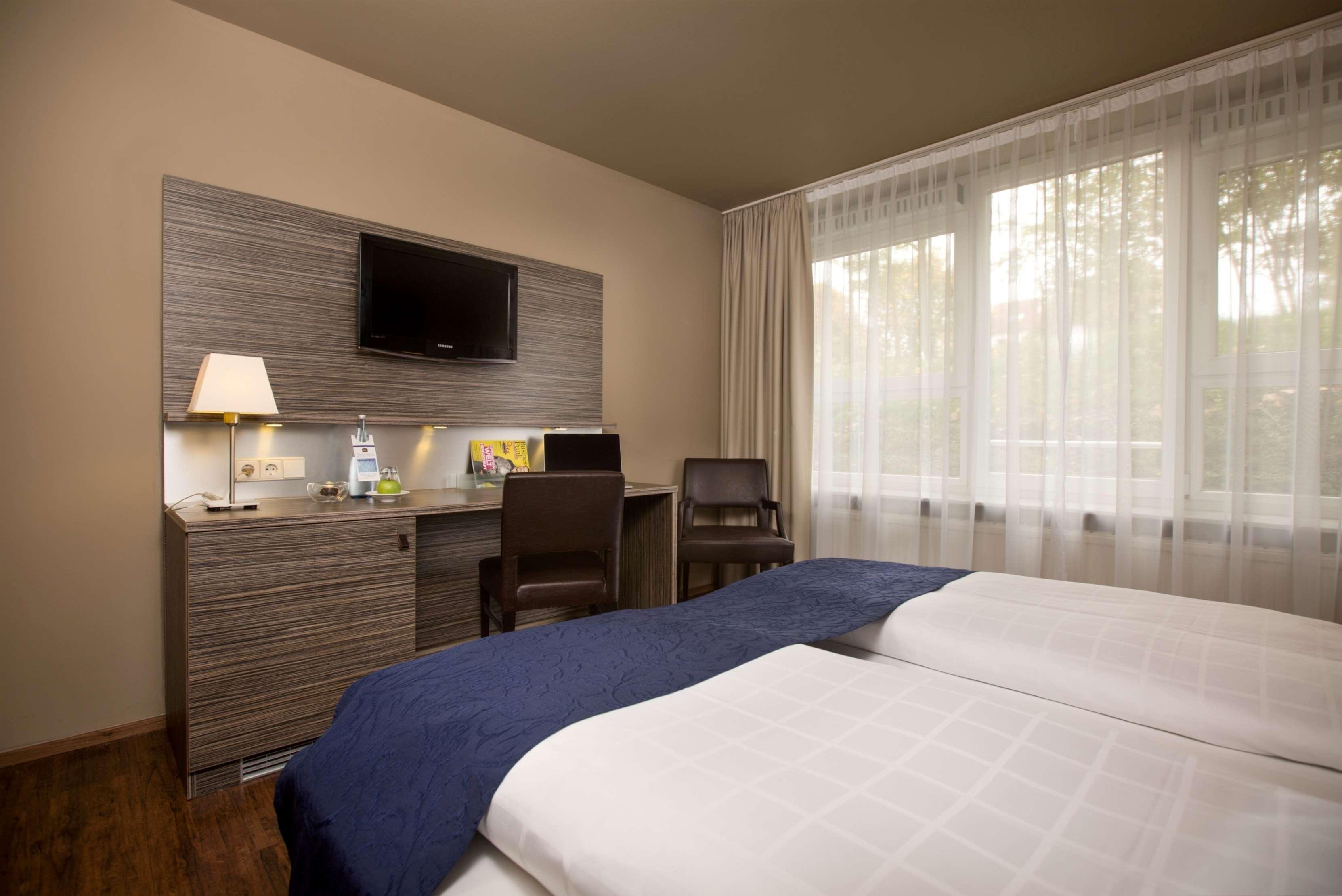 Western Atrium Hotel